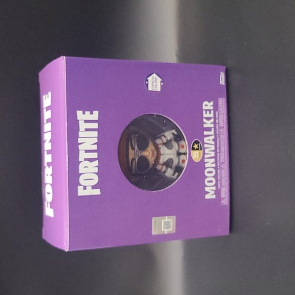 FORTNITE MOONWALKER Funko POP 5 Star Vinyl Collectible Figure 3" Epic Ga… - Picture 1 of 3